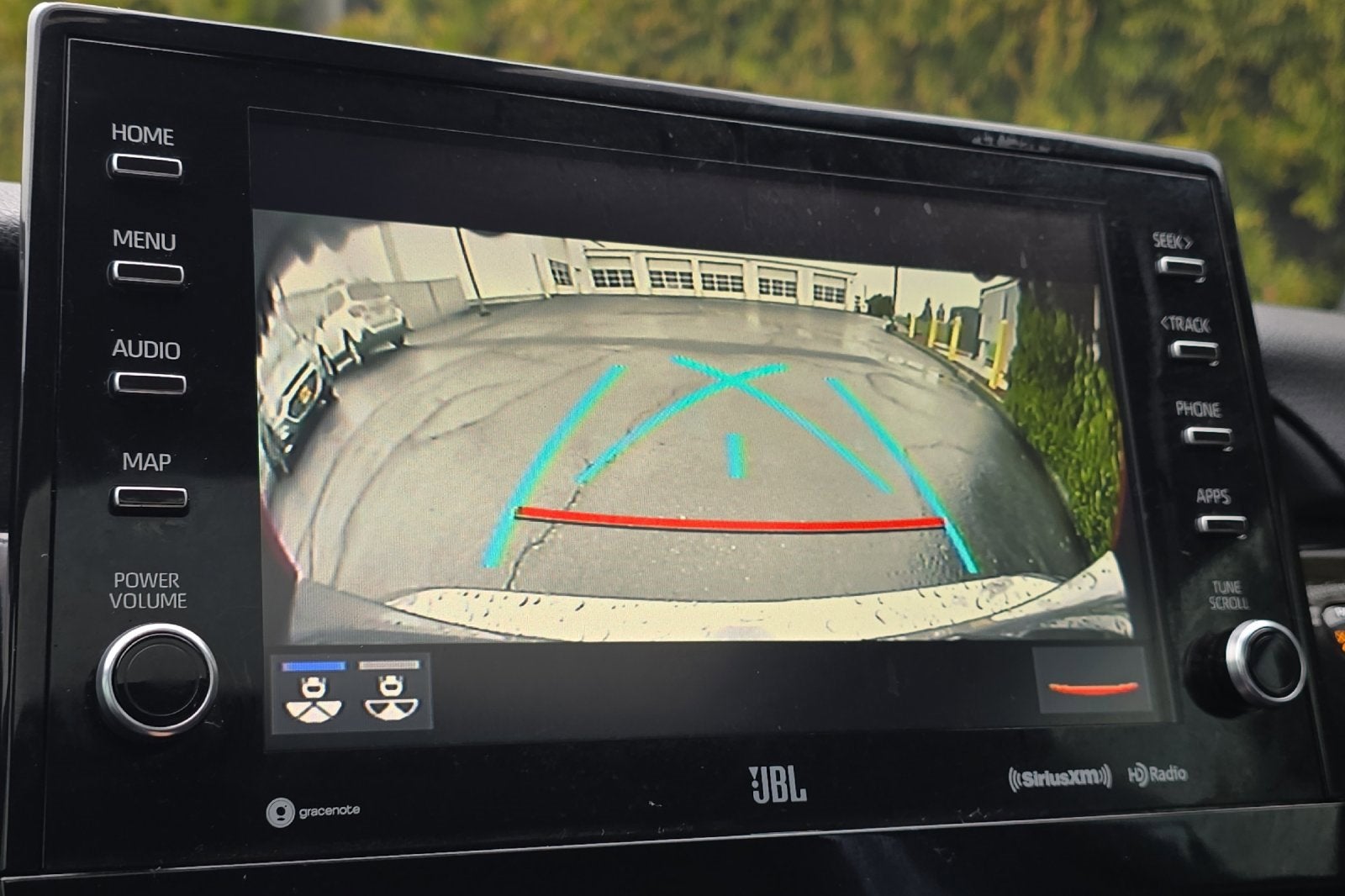 2022 Toyota Camry Hybrid XSE