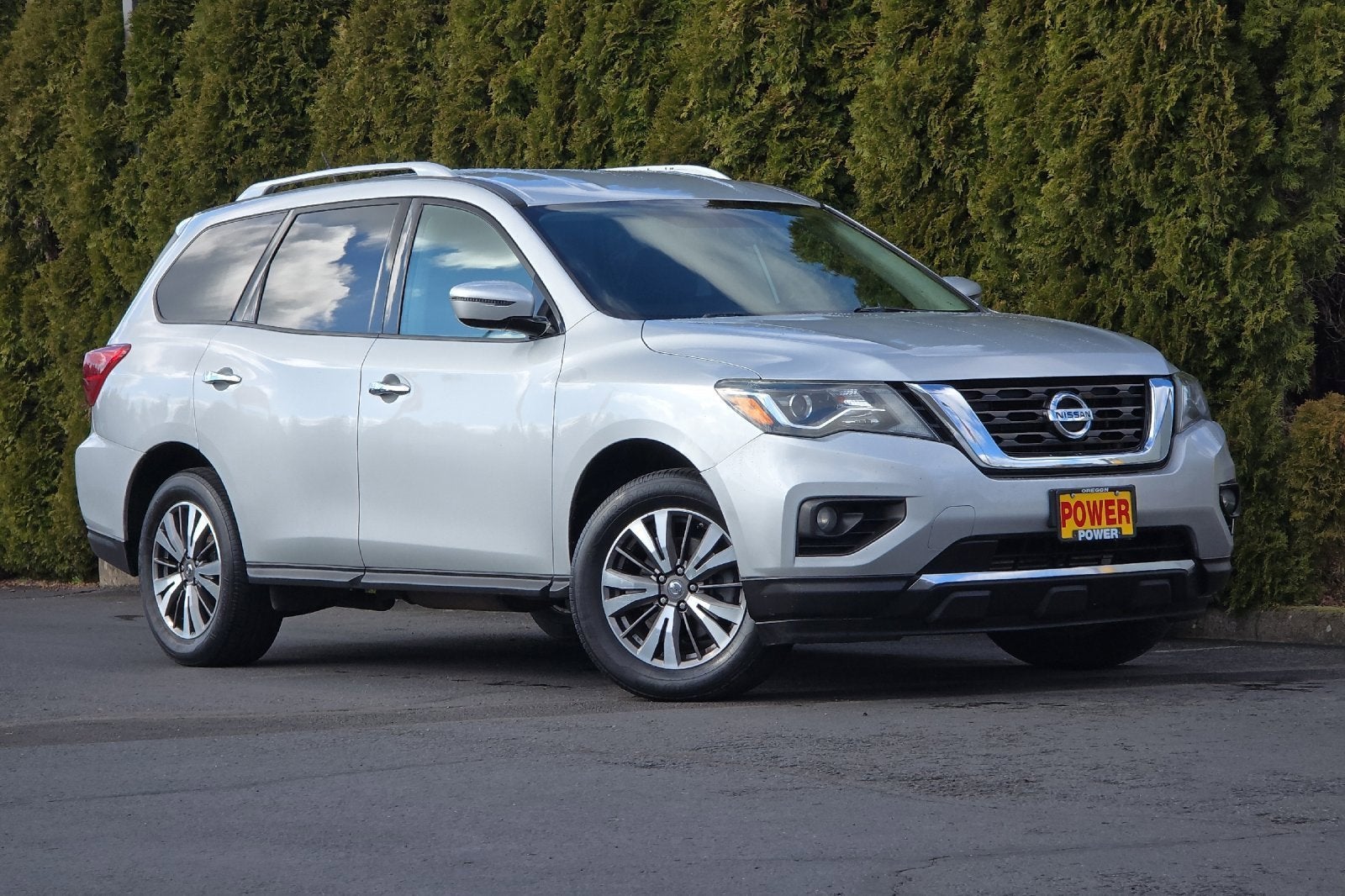 2017 Nissan Pathfinder SV