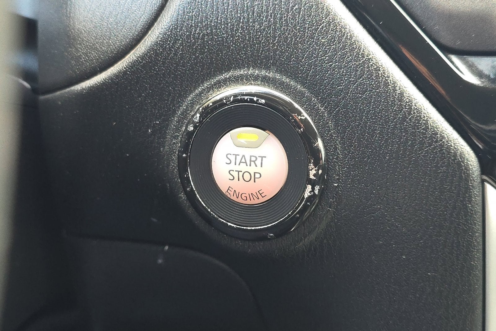 2017 Nissan Pathfinder SV