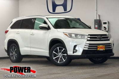 2018 Toyota Highlander SE