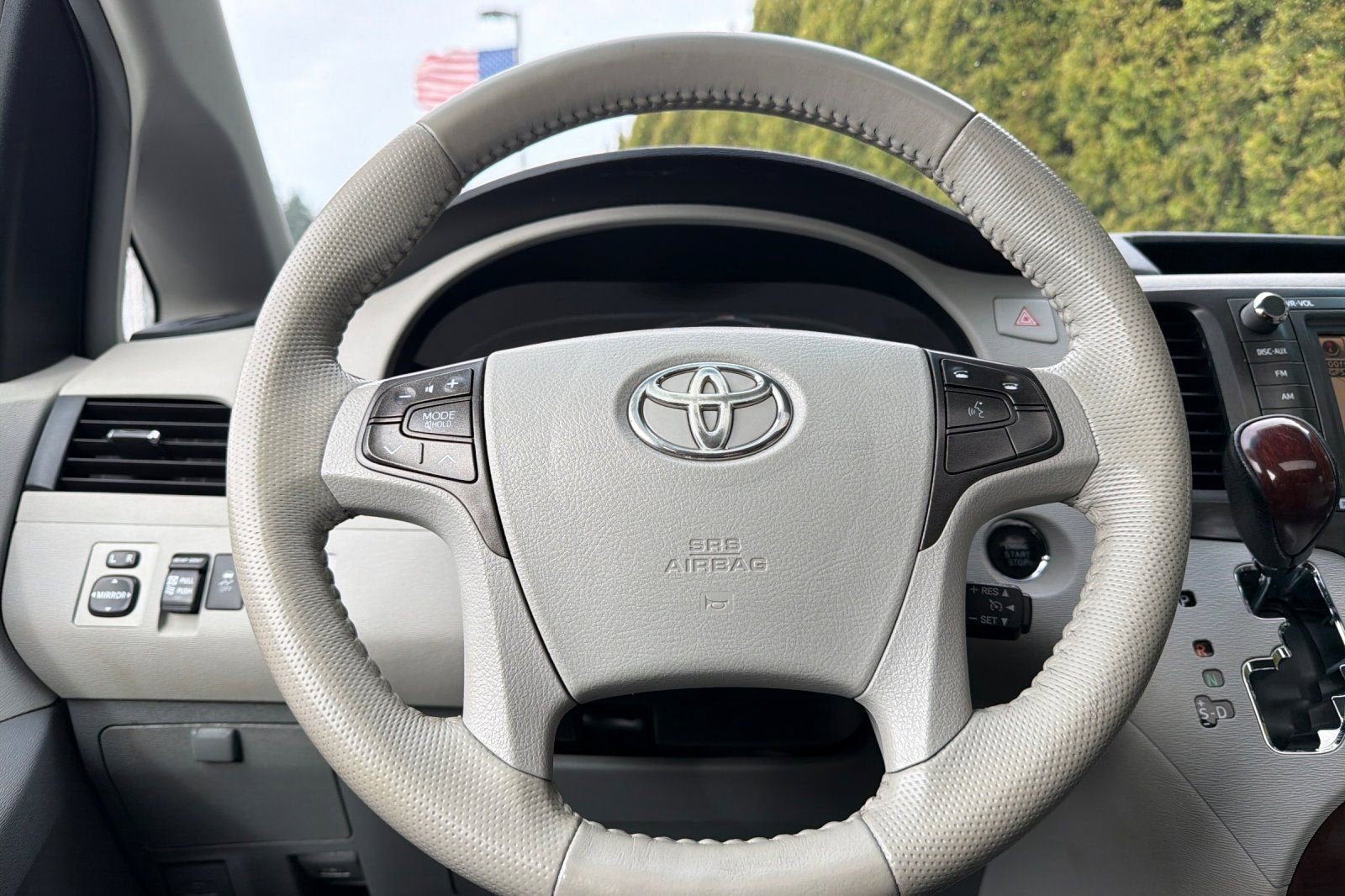 2012 Toyota Sienna XLE AAS