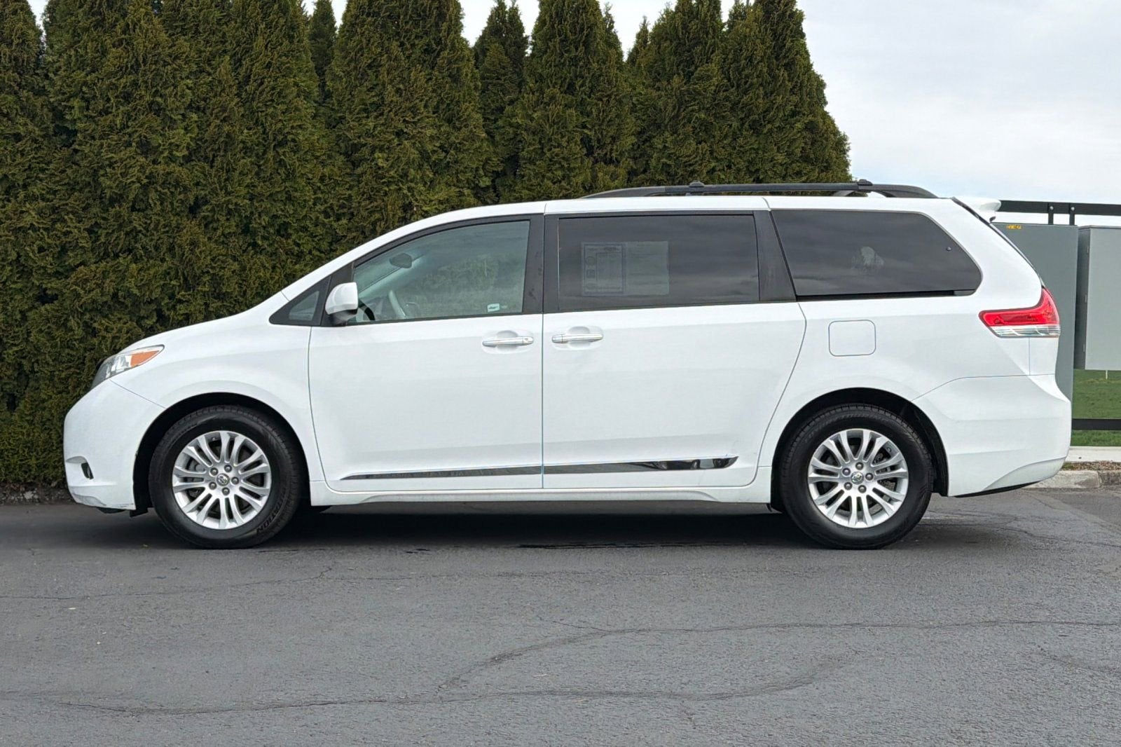 2012 Toyota Sienna XLE AAS