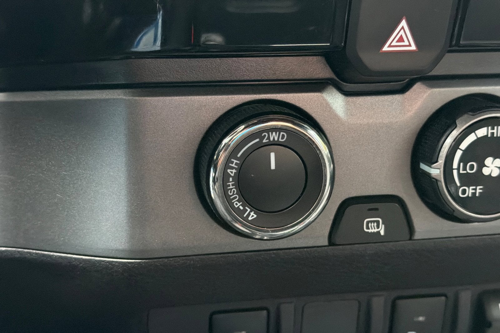 2018 Toyota Tacoma SR