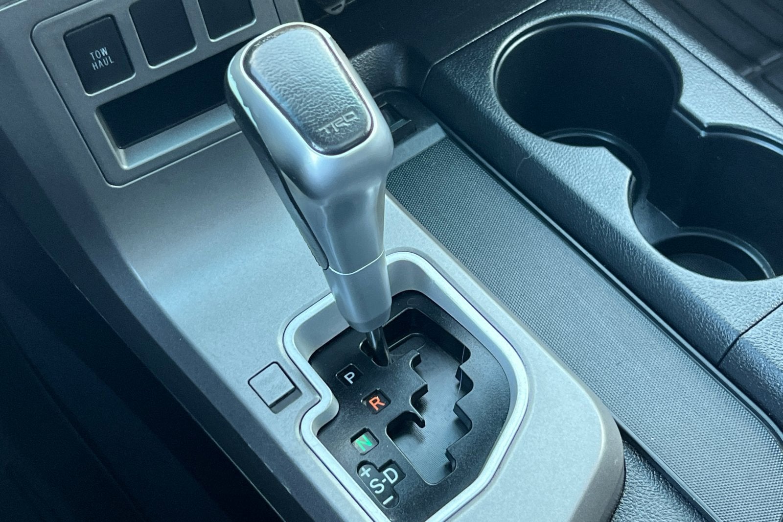 2012 Toyota Tundra 4WD Truck CREW 4WD V8 5.7 G