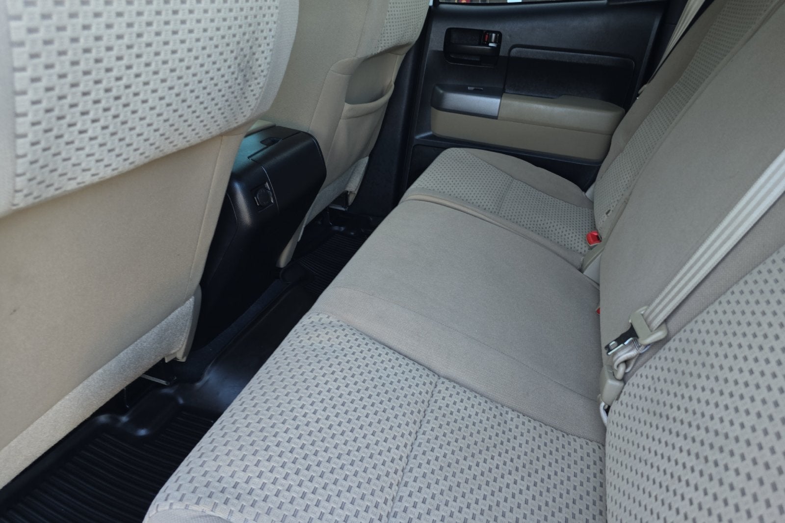 2013 Toyota Tundra 4WD Truck DBL 4WD V8 4.6 SR