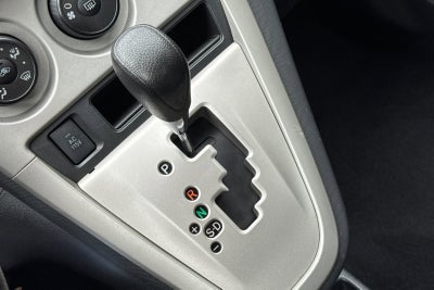 2010 Pontiac Vibe w/1SB