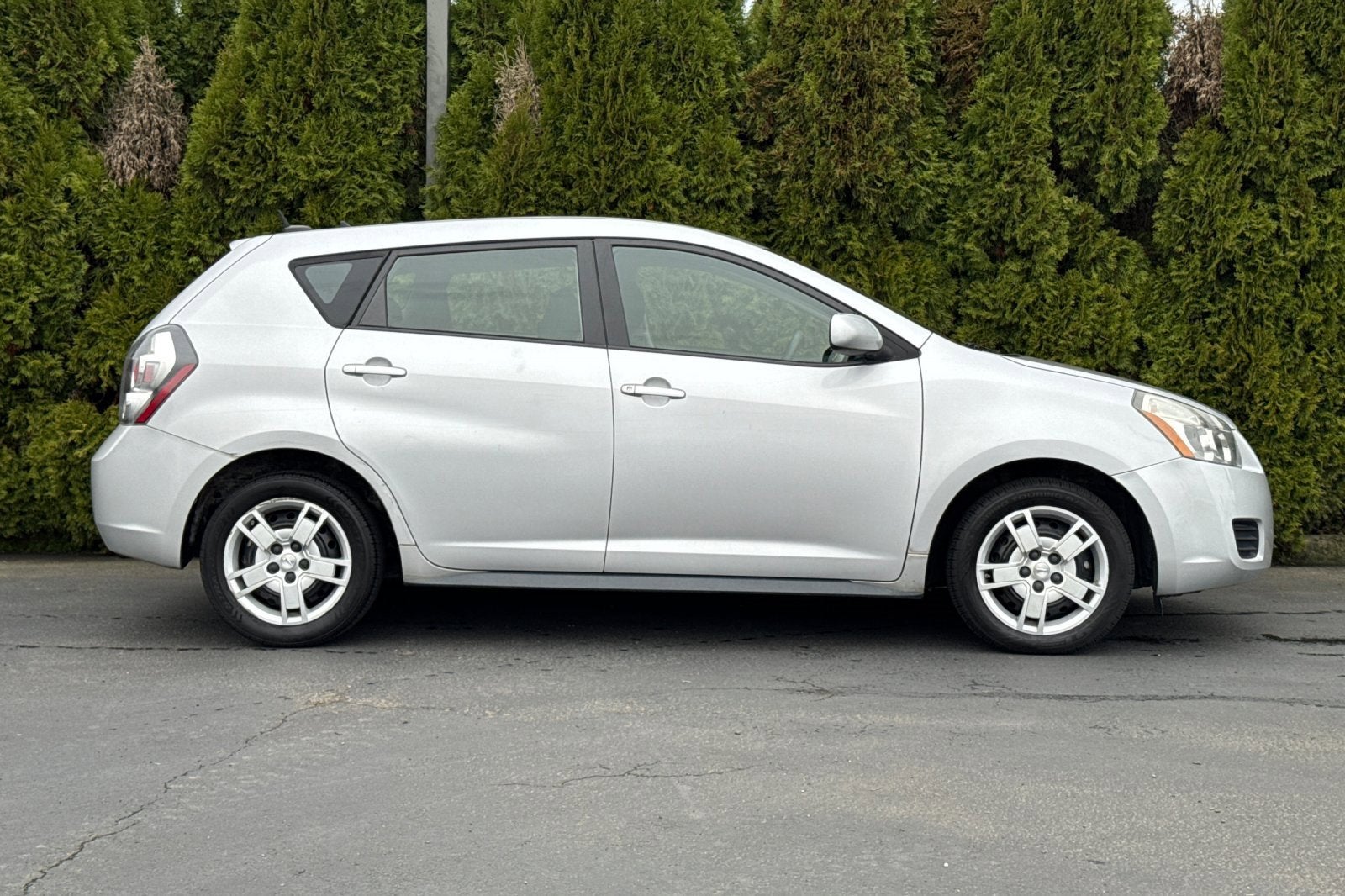 2010 Pontiac Vibe w/1SB