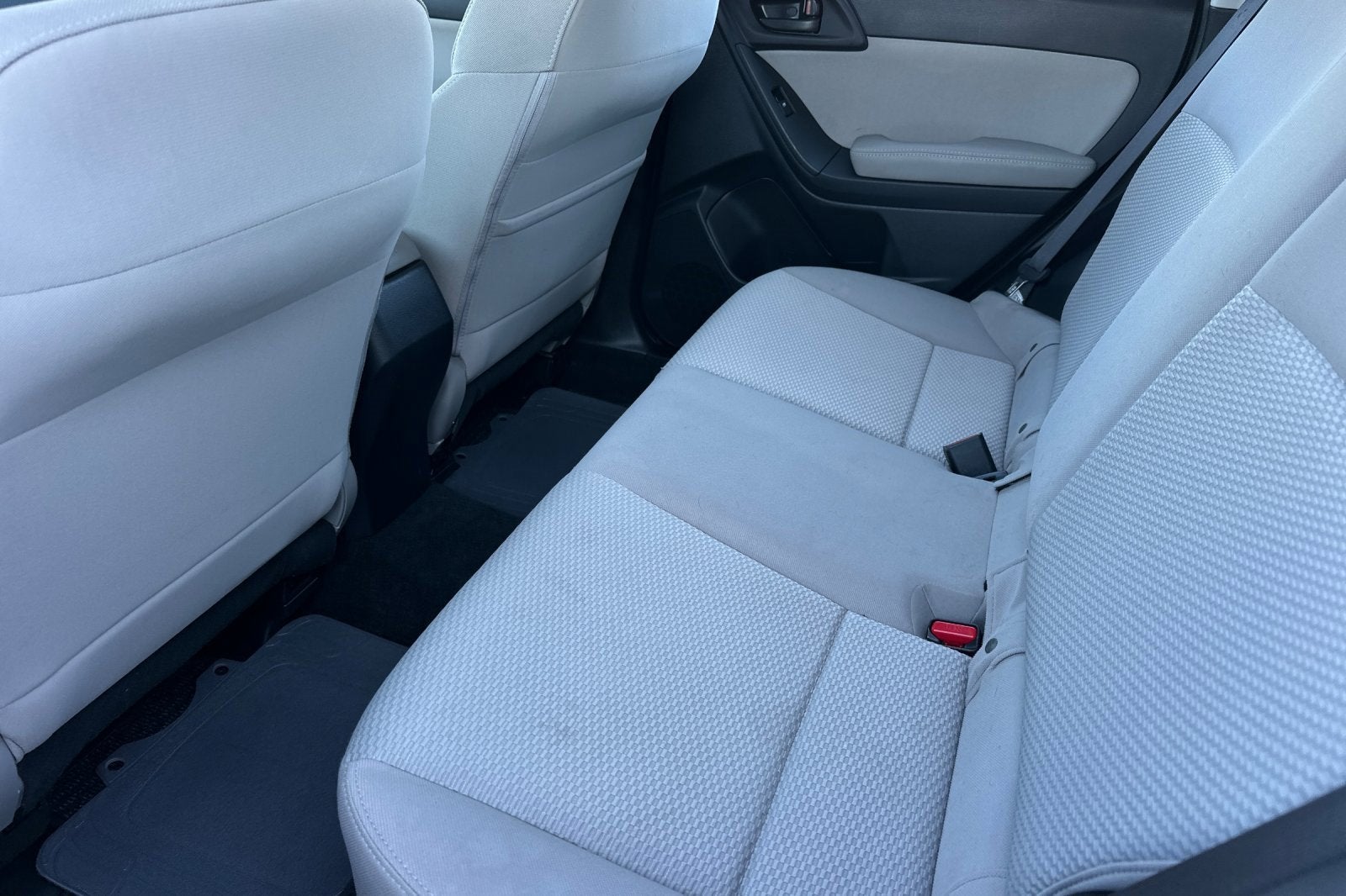 2016 Subaru Forester 2.5i