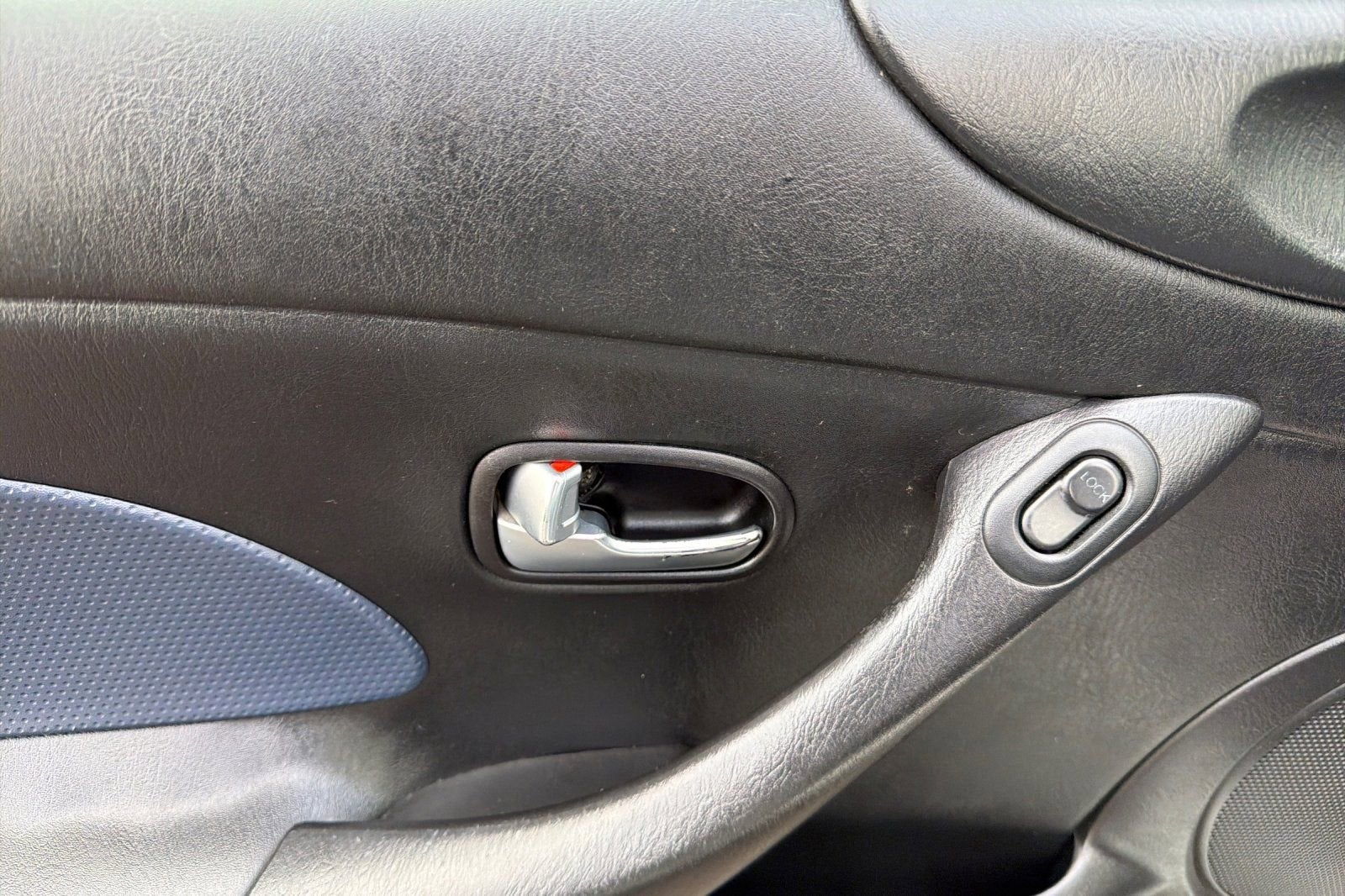 2004 Mazda Mazda MX-5 Miata Cloth