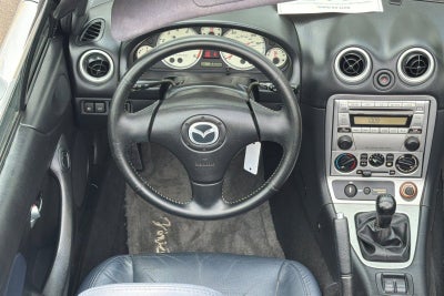 2004 Mazda Mazda MX-5 Miata Cloth