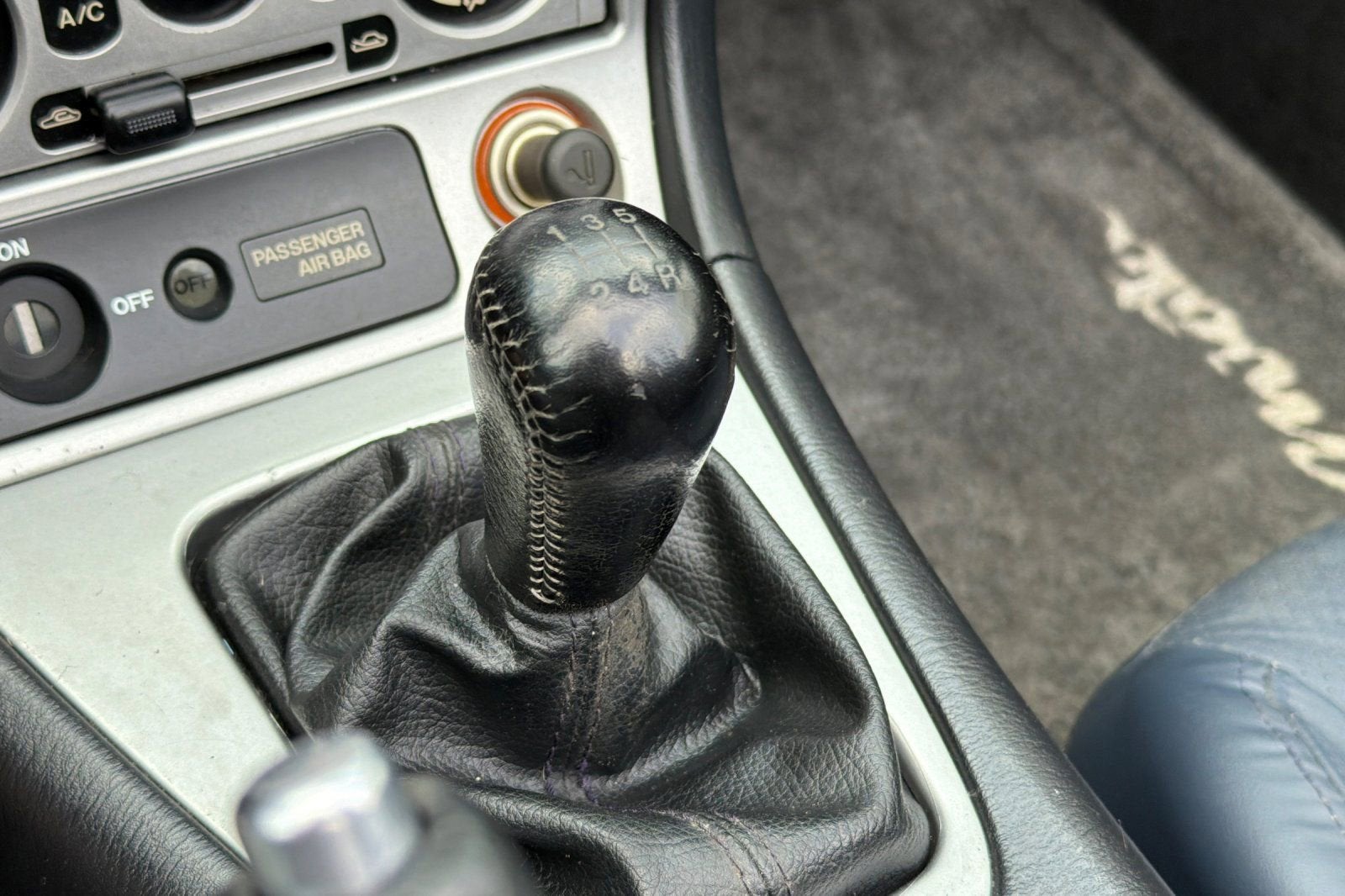 2004 Mazda Mazda MX-5 Miata Cloth