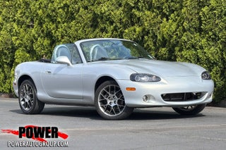 2004 Mazda Mazda MX-5 Miata Cloth