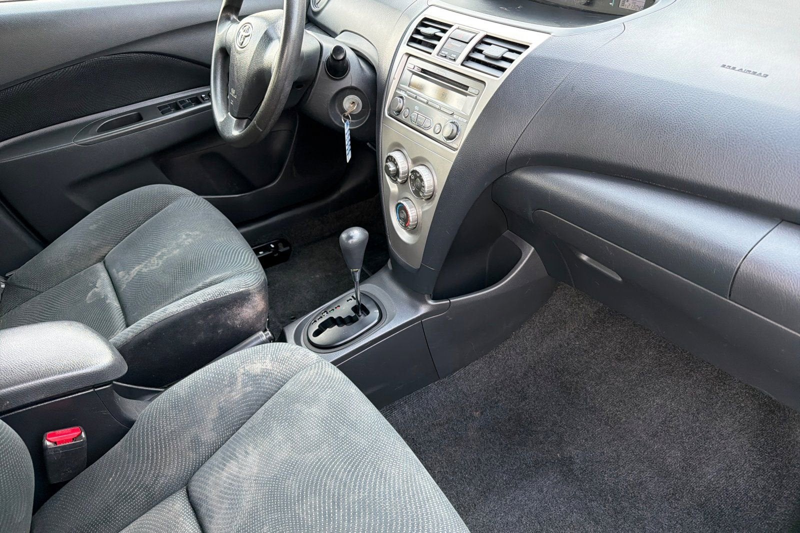 2012 Toyota Yaris 4DR SDN AUTO (NAT