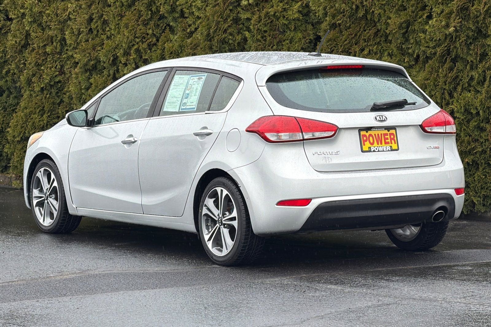 2016 Kia Forte 5-Door EX