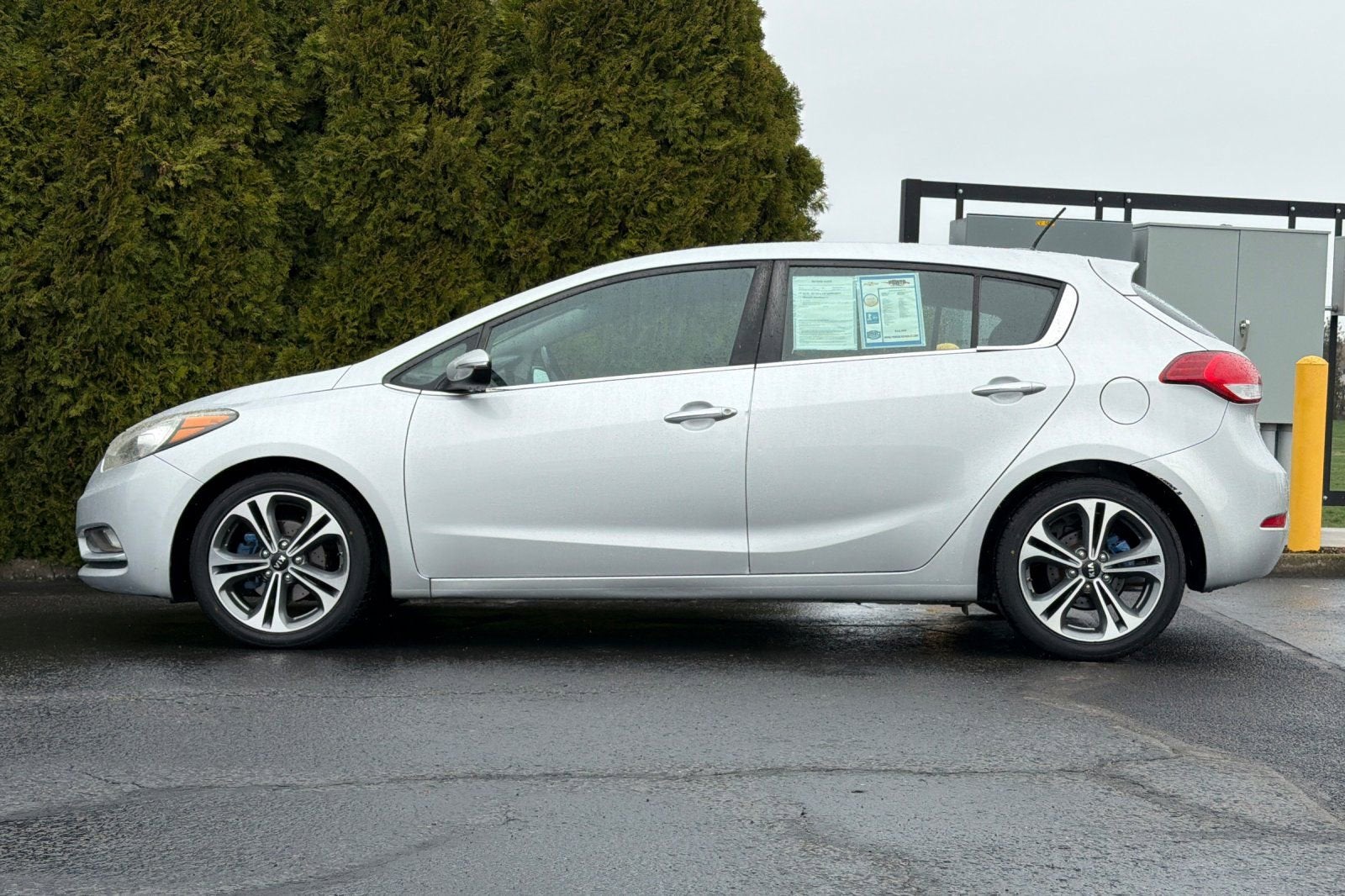2016 Kia Forte 5-Door EX