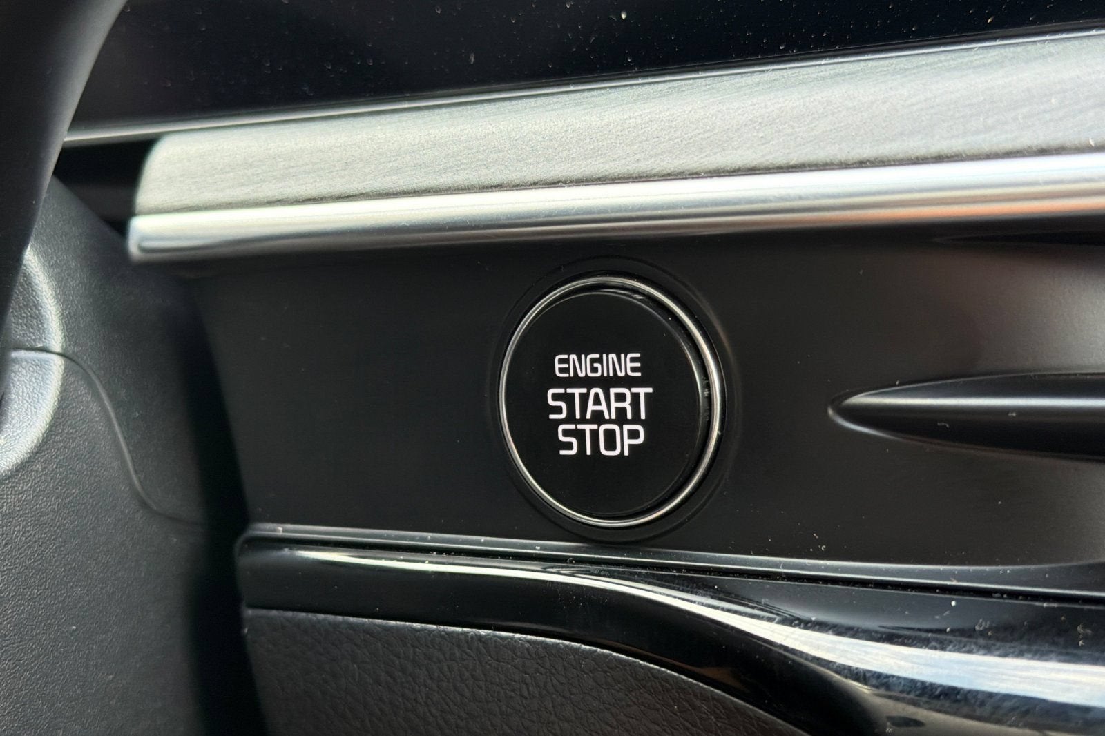 2025 Kia K5 EX