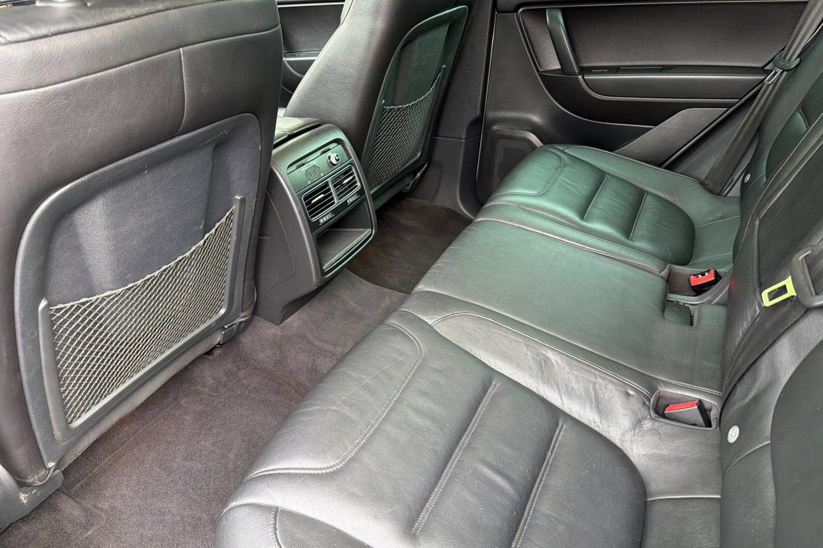 2012 Volkswagen Touareg Sport