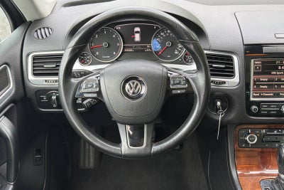2012 Volkswagen Touareg Sport