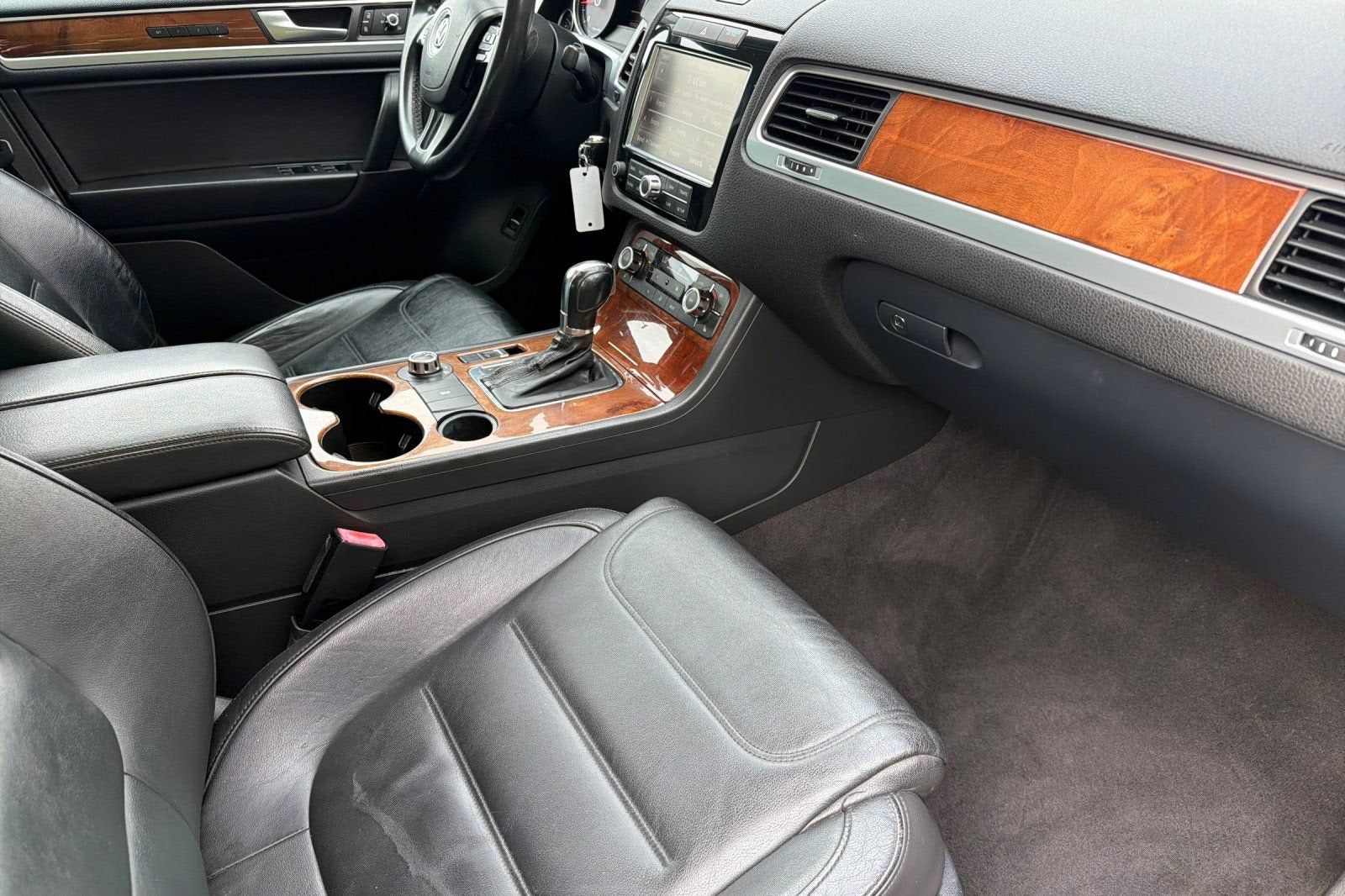 2012 Volkswagen Touareg Sport