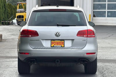 2012 Volkswagen Touareg Sport