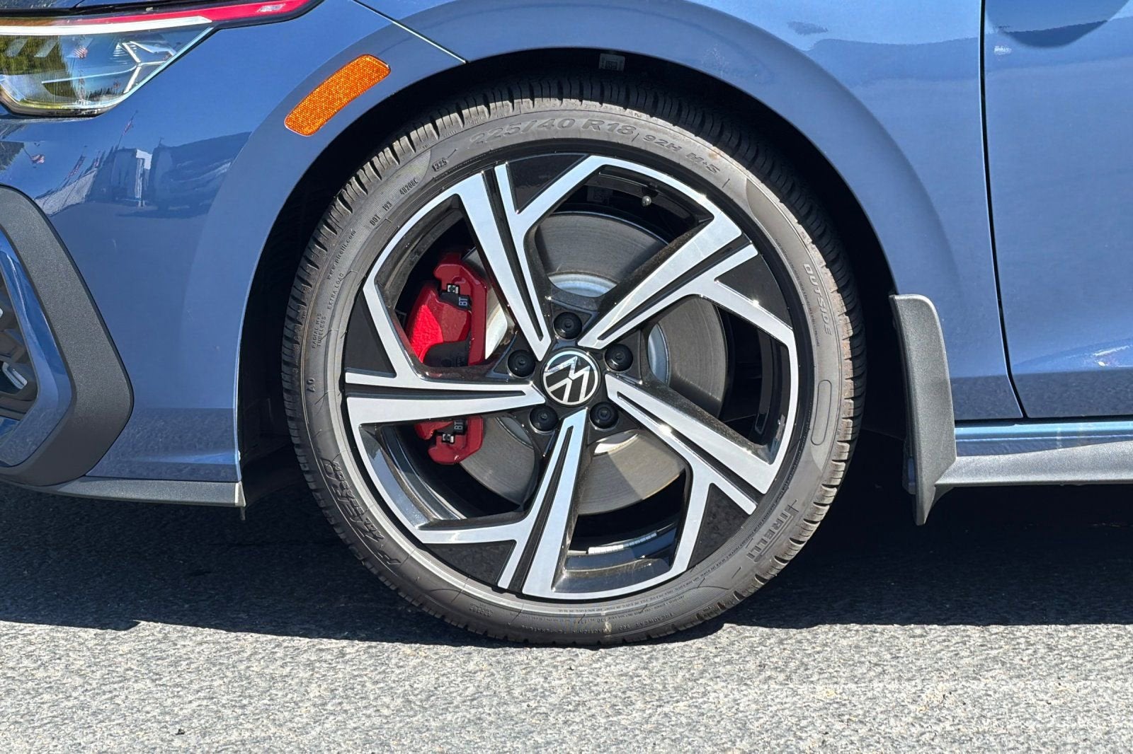 2025 Volkswagen Golf GTI SE