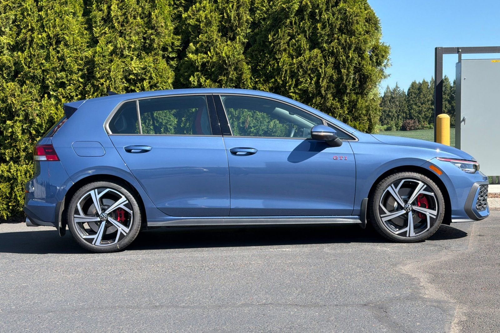 2025 Volkswagen Golf GTI SE