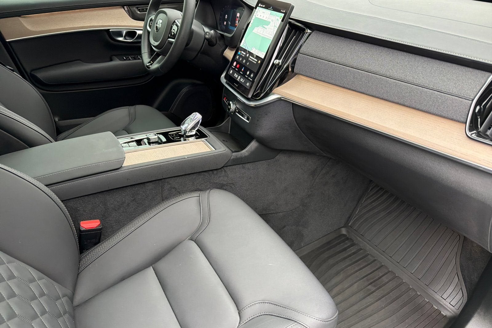 2025 Volvo XC90 Plus