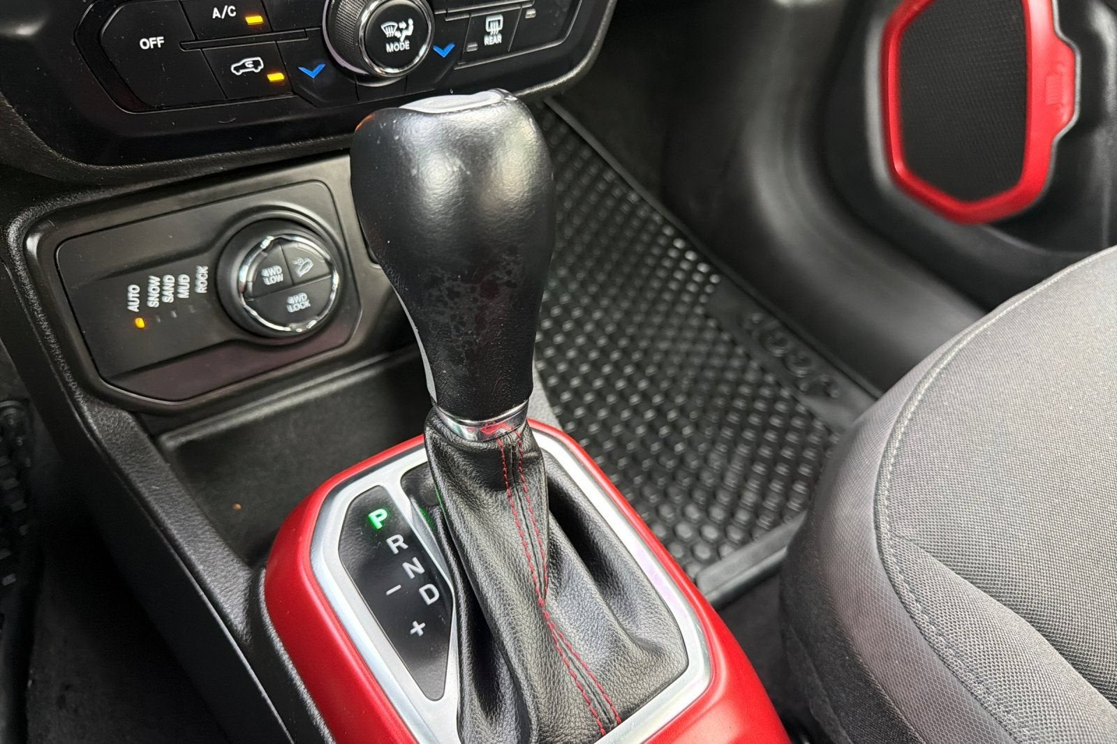 2020 Jeep Renegade Trailhawk