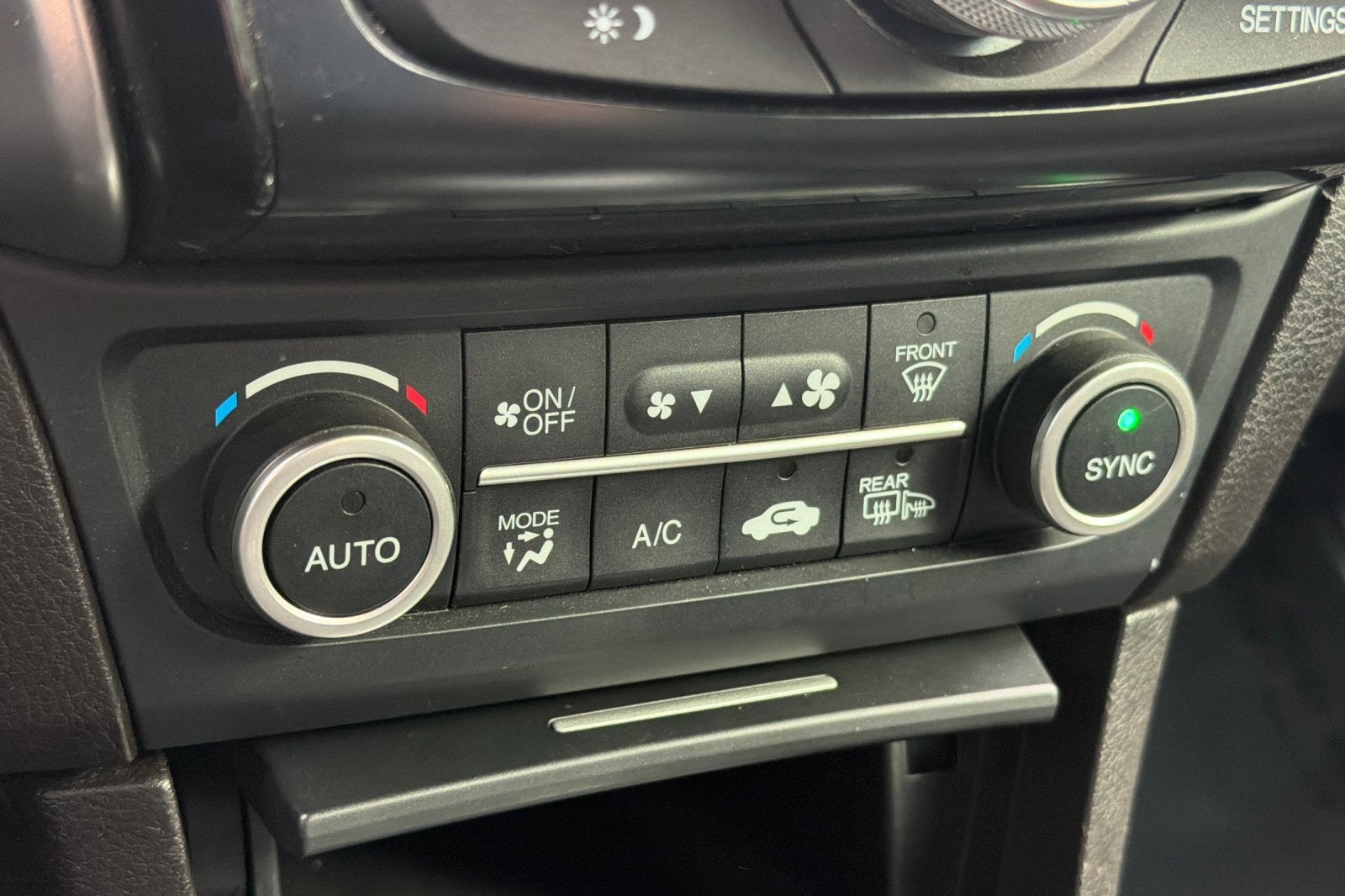 2018 Acura ILX w/Premium Pkg