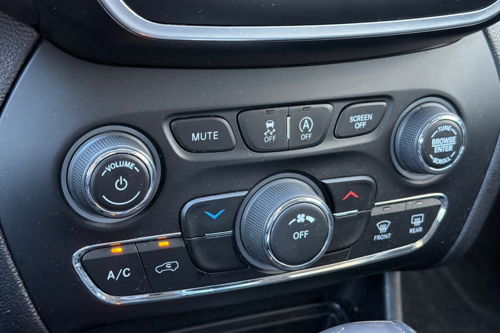 2020 Jeep Cherokee Latitude