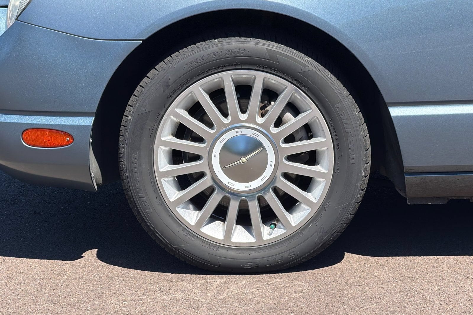 2005 Ford Thunderbird Deluxe