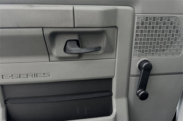 2016 Ford Econoline Commercial Cuta E-350 WB