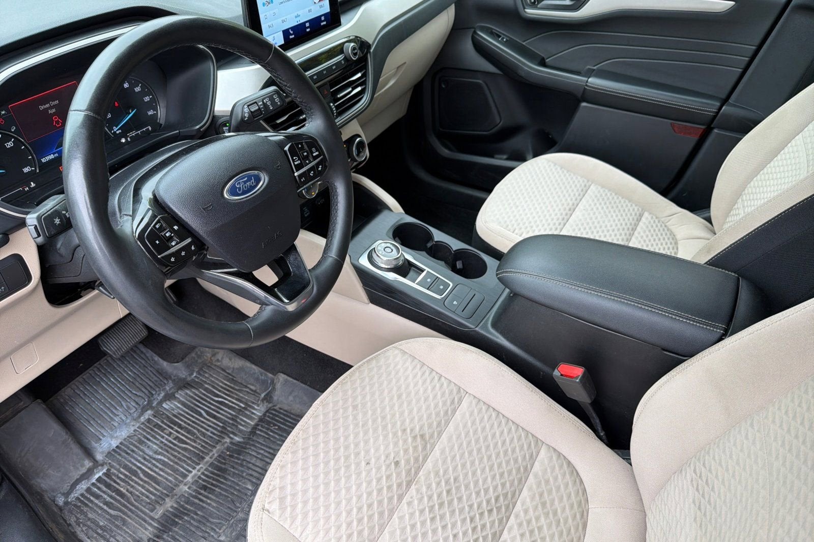 2022 Ford Escape SE Hybrid