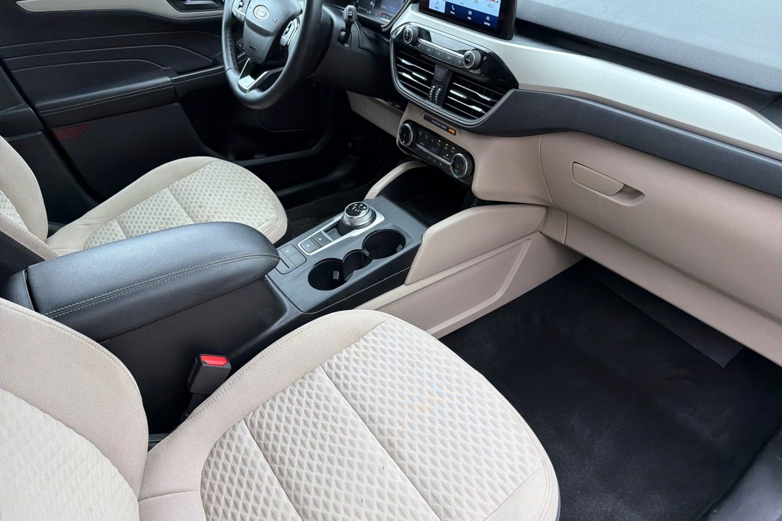 2022 Ford Escape SE Hybrid