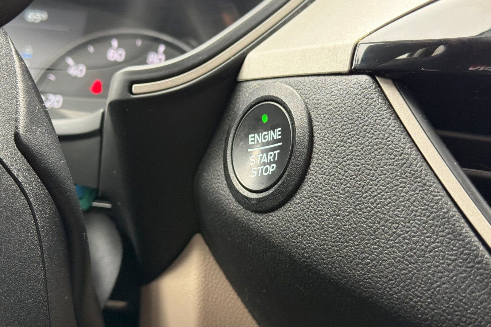 2022 Ford Escape SE Hybrid