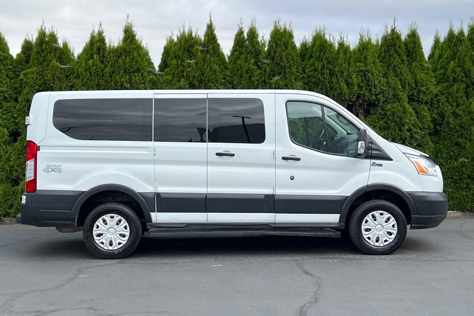 2018 Ford Transit Passenger Wagon XL