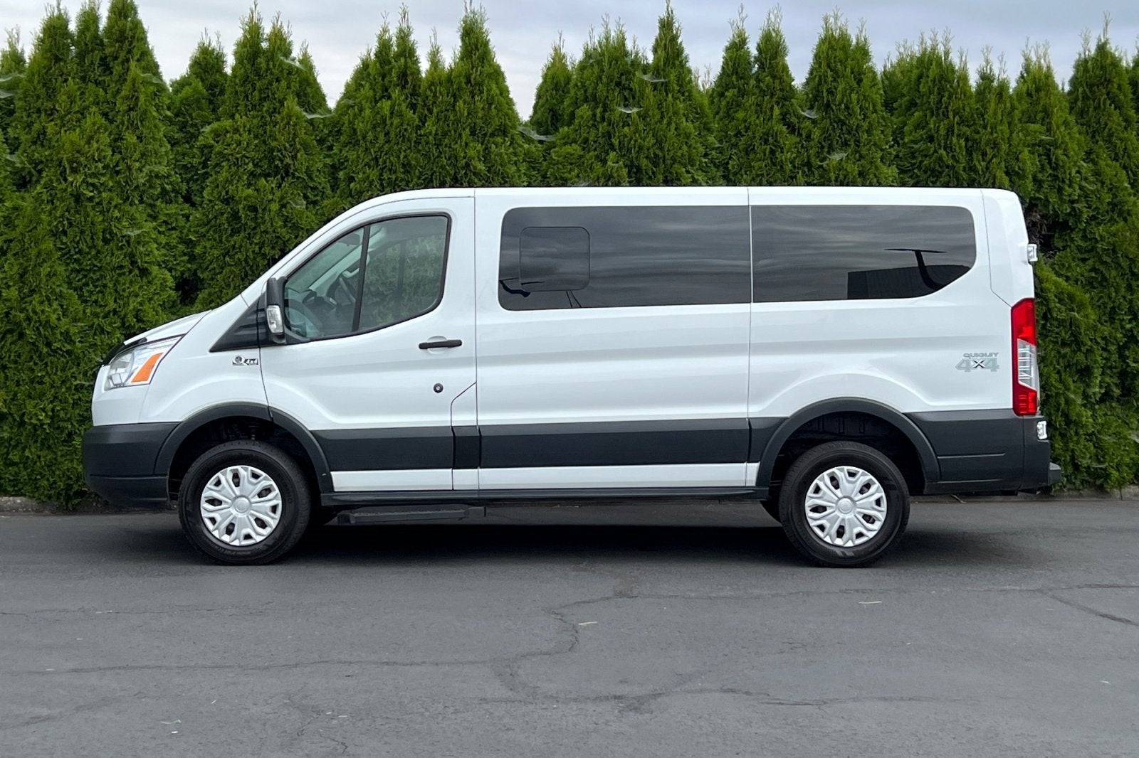 2018 Ford Transit Passenger Wagon XL