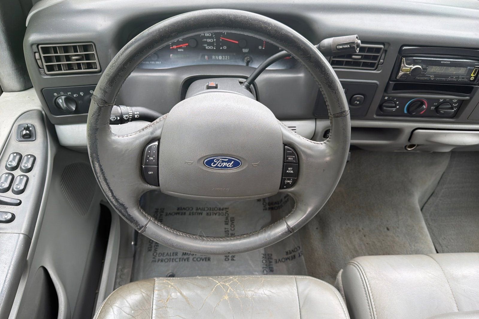 2004 Ford Super Duty F-350 SRW XL