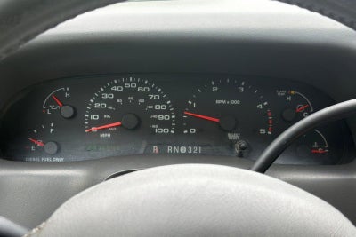 2004 Ford Super Duty F-350 SRW XL