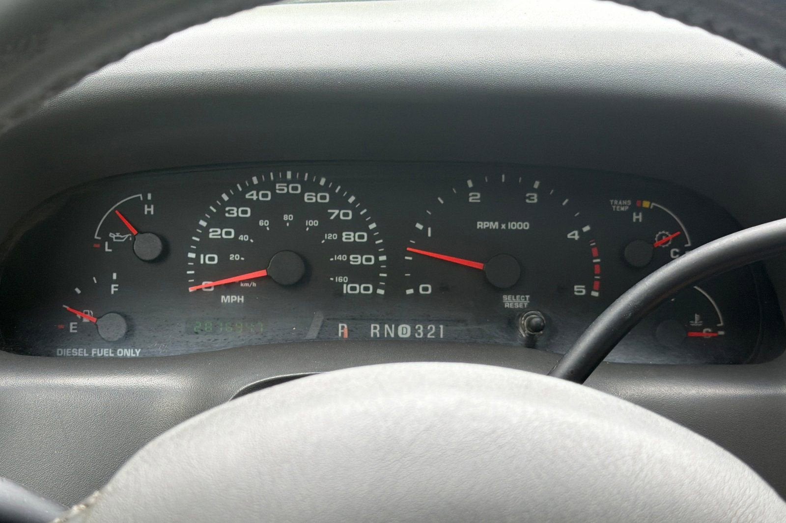 2004 Ford Super Duty F-350 SRW XL