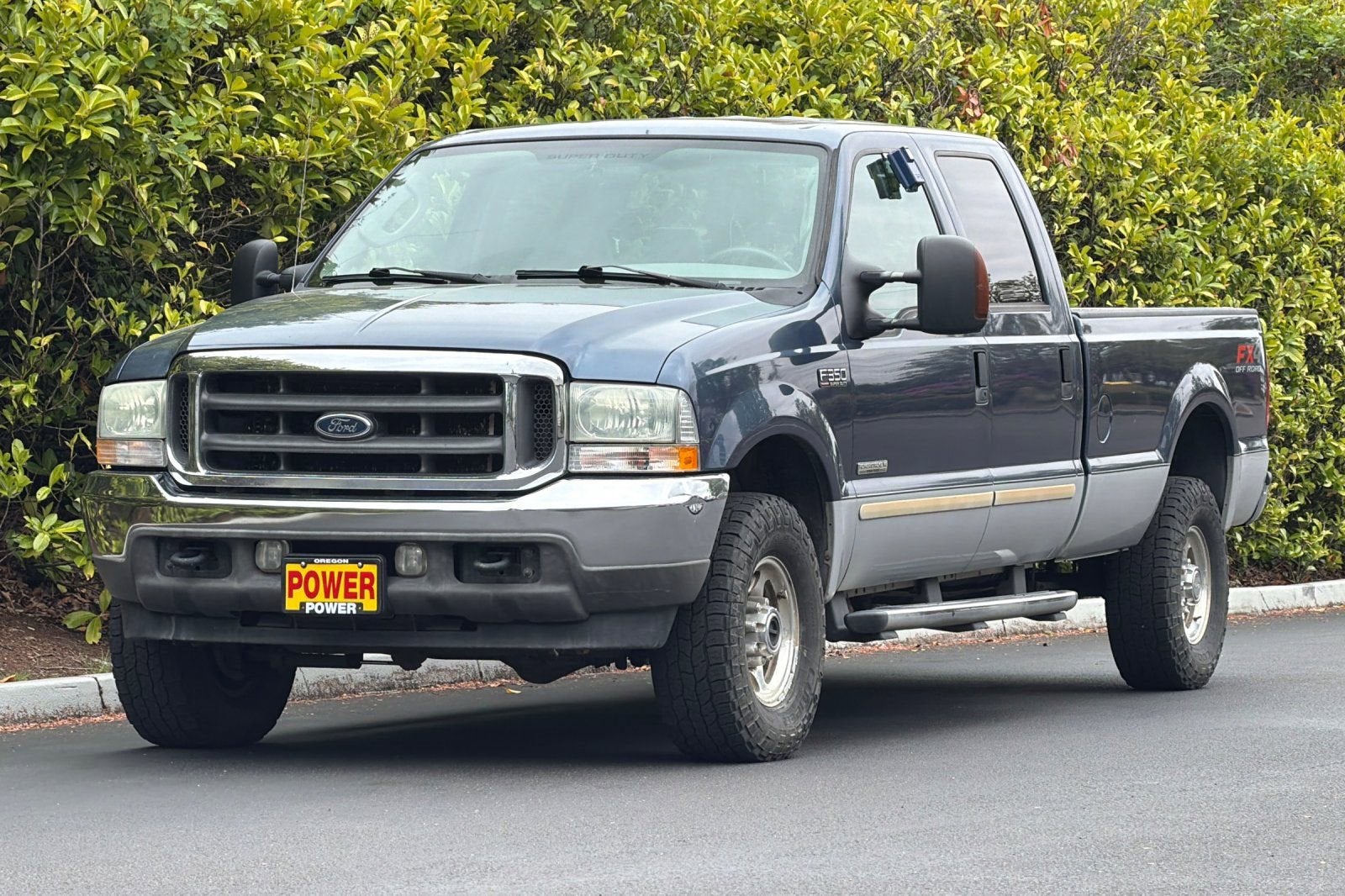 2004 Ford Super Duty F-350 SRW XL