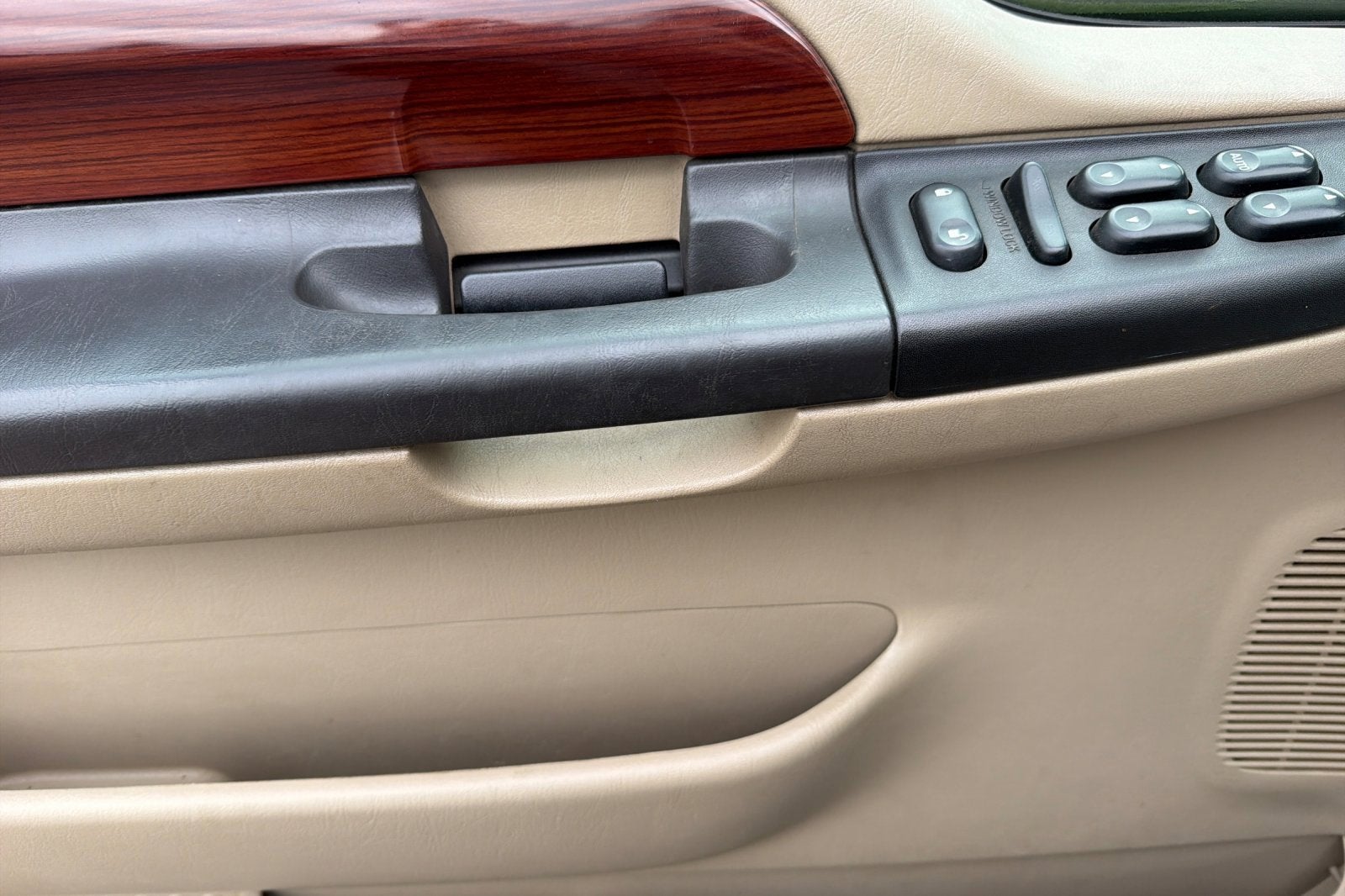 2006 Ford Super Duty F-350 SRW XL