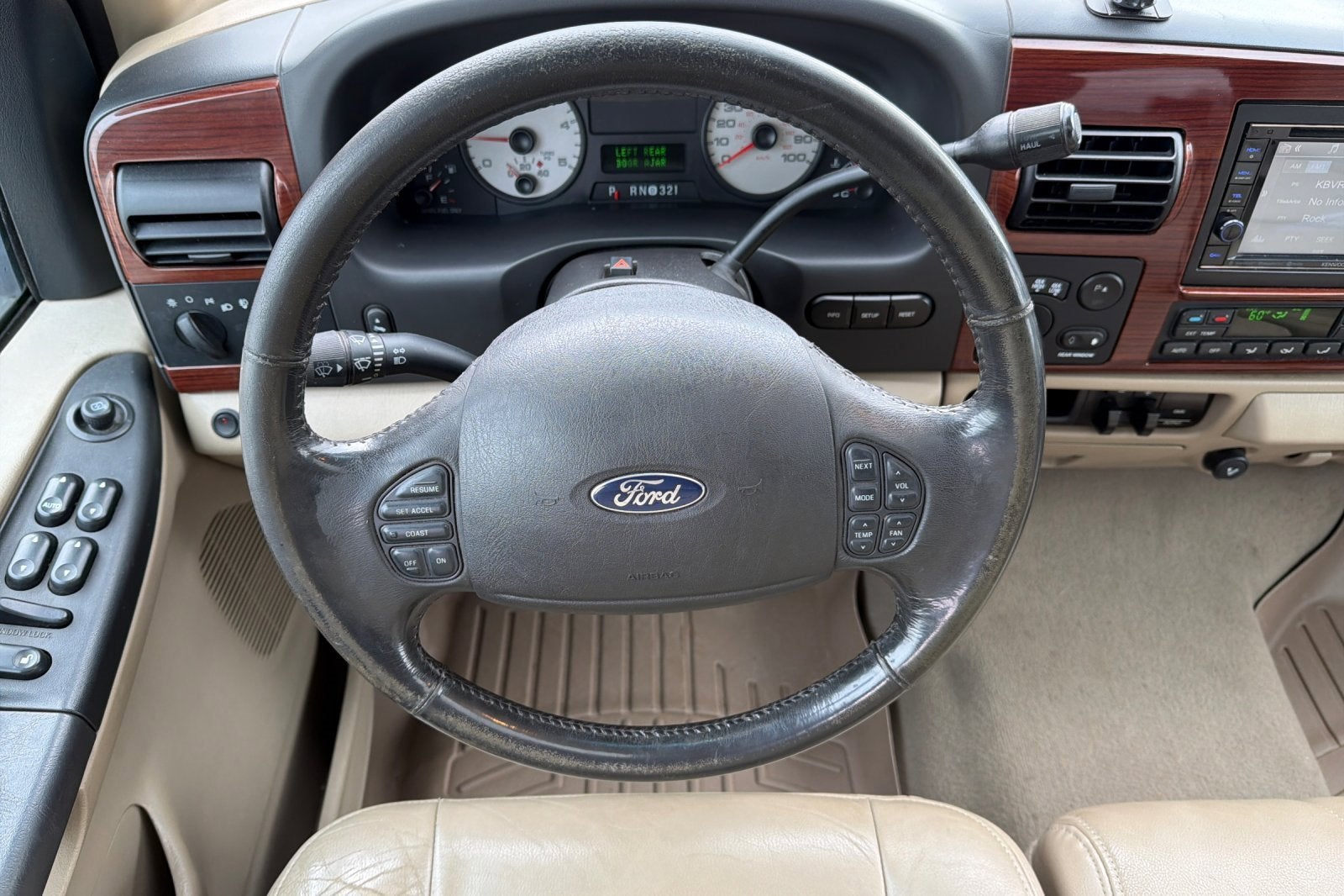 2006 Ford Super Duty F-350 SRW XL