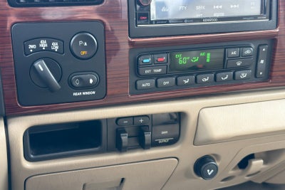 2006 Ford Super Duty F-350 SRW XL