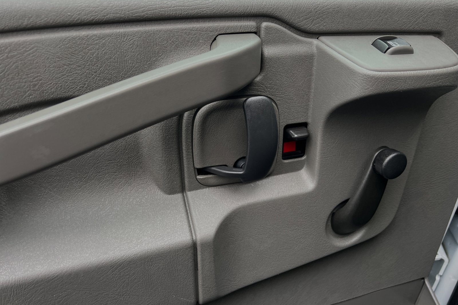 2017 Chevrolet Express Cutaway 4500 VAN 177"