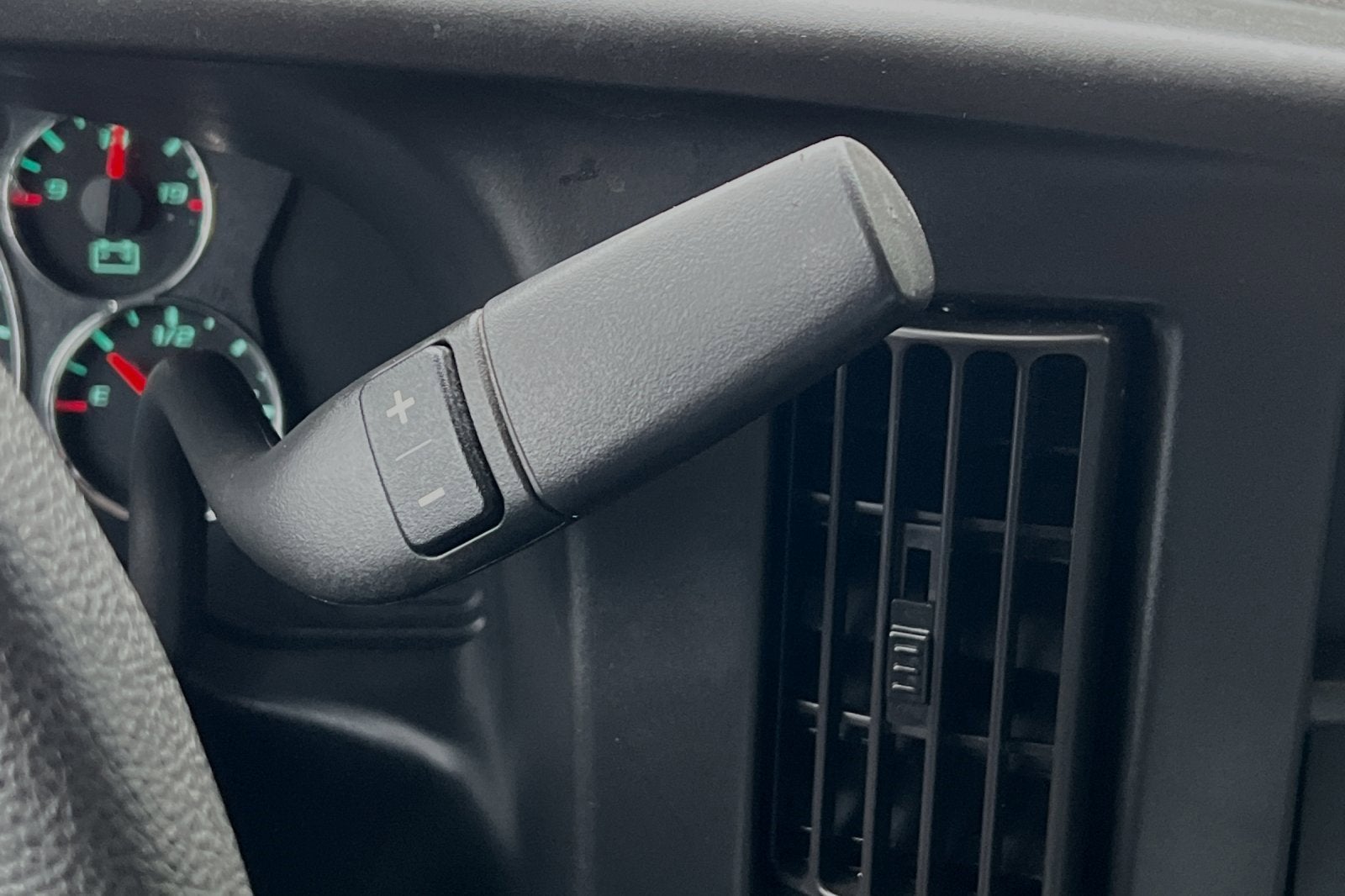 2017 Chevrolet Express Cutaway 4500 VAN 177"