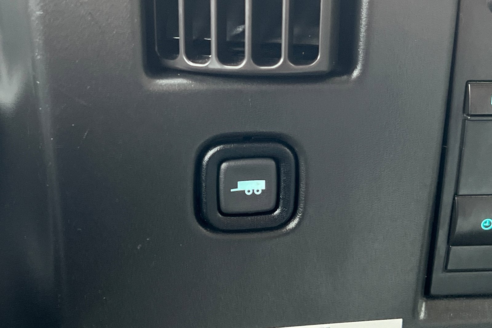 2017 Chevrolet Express Cutaway 4500 VAN 177"