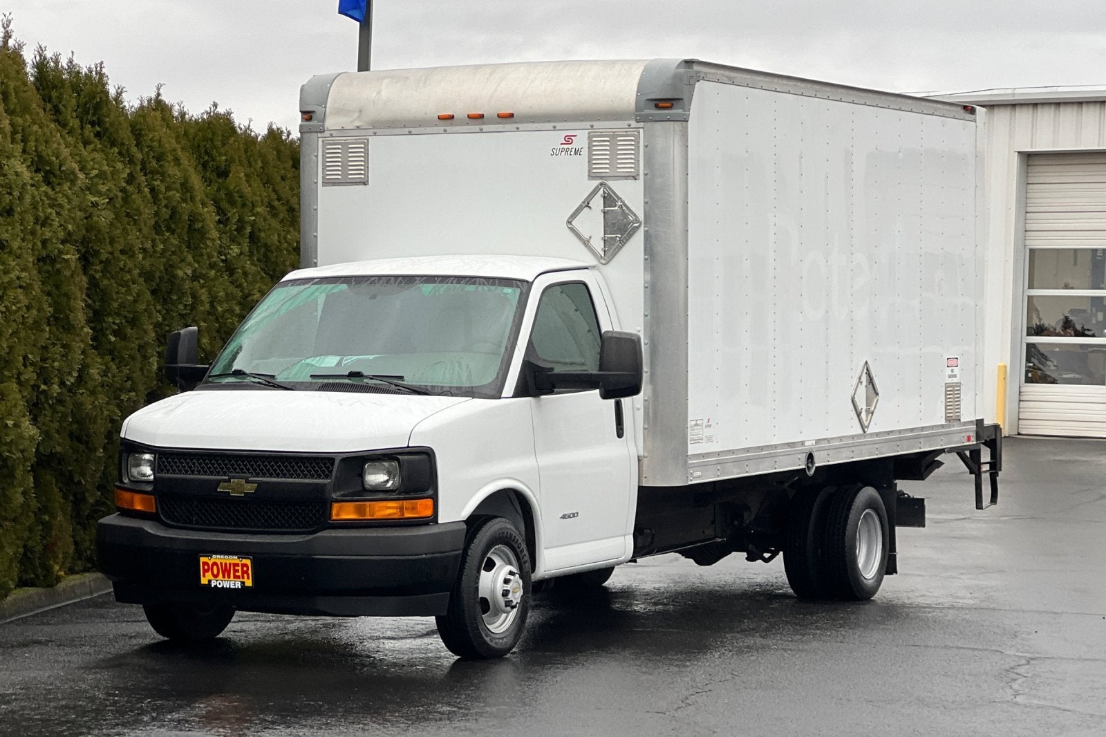 2017 Chevrolet Express Cutaway 4500 VAN 177"