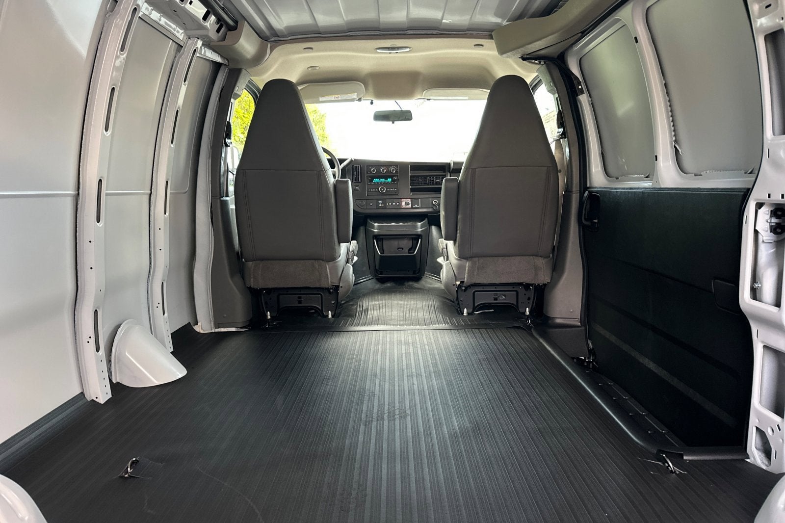 2025 Chevrolet Express Cargo 2500 WT