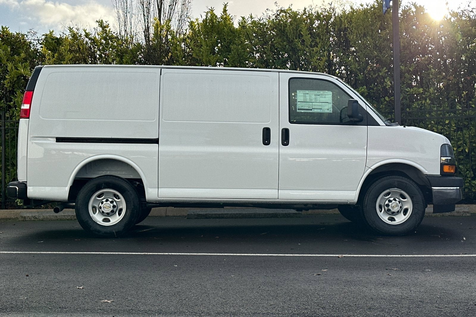 2025 Chevrolet Express Cargo 2500 WT